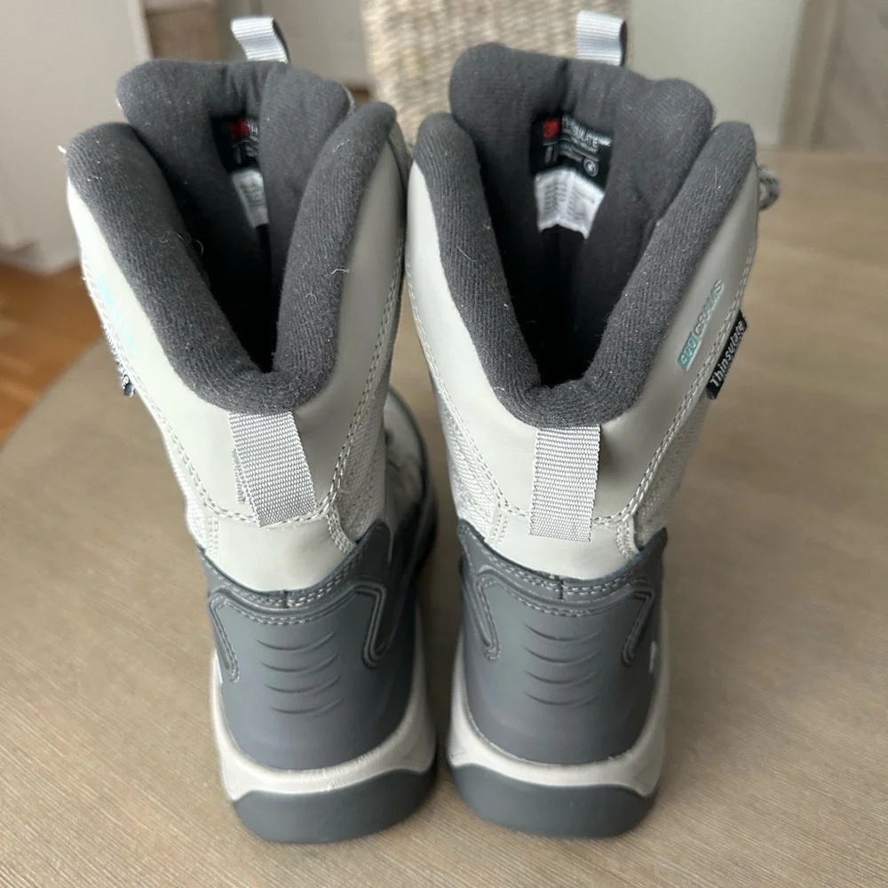 3M Thinsulate Light Gray and Dark Gray Winter Boots 6